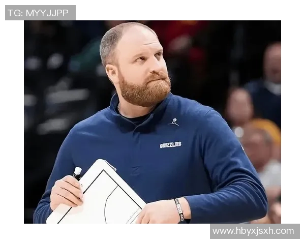 爵士队主帅因私人原因请假,助教临危受命展现非凡实力 爵士队主帅因私人原因请假,助教临危受命展现非凡实力